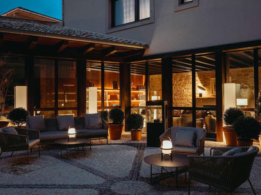 Hotel Santa María Briones