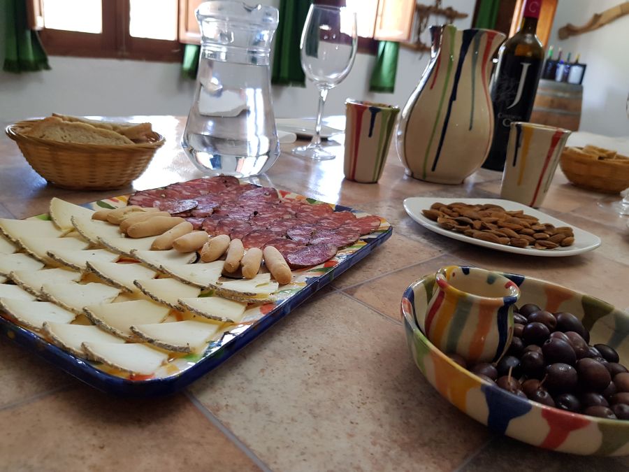 Almuerzo productos locales Cortijo El Cura