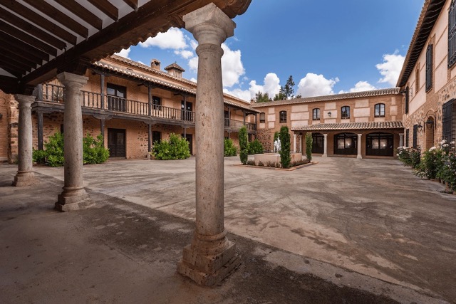 Patio Encomienda de Cervera
