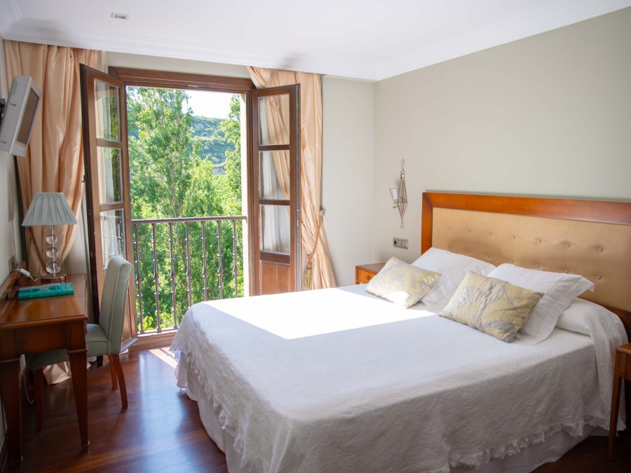 Cata de Vinos en La Rioja y Alojamiento