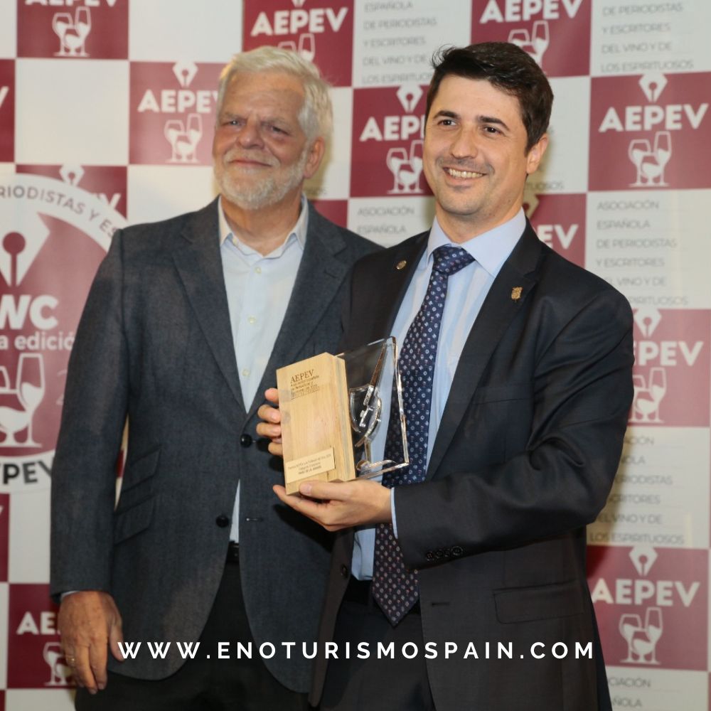 Pago de la Jaraba recibe el Primer Premio AEPEV en Enoturismo