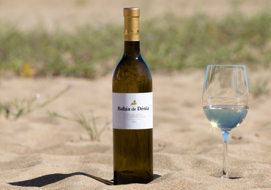 Bahía de D&eacute;nia Vino