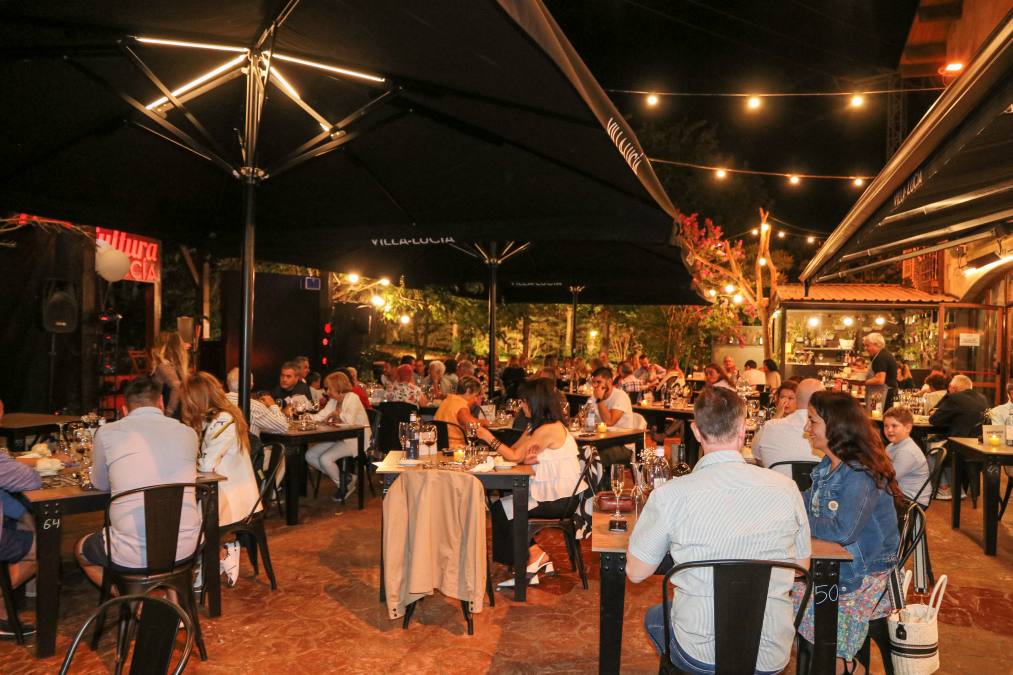 Cena Mágica Villa-Lucía