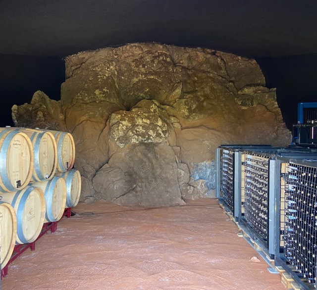 Gruta volcanica encomienda de cervera