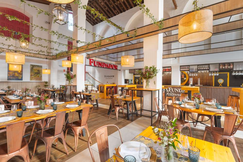 Interior Tapería Bodegas Fundador