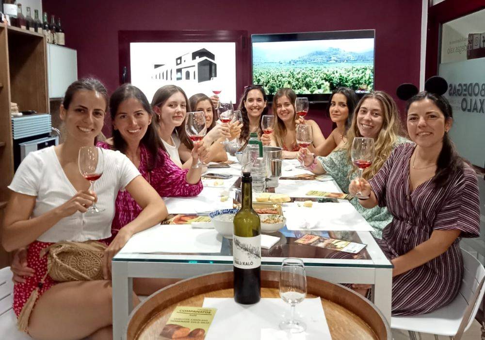 Cata comentada en Bodegas Xaló